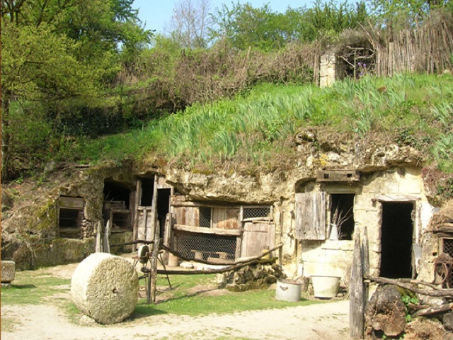 vallee troglodytique des goupillieres